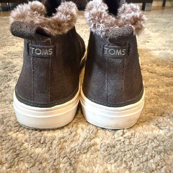 Toms Bryce 9 slip on suede mid sneaker faux fur trim 2902 - Picture 5 of 10